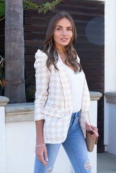 NUDE AND WHITE HOUNDSTOOTH BUBBLE DETAIL BLAZER - Fashion Bop