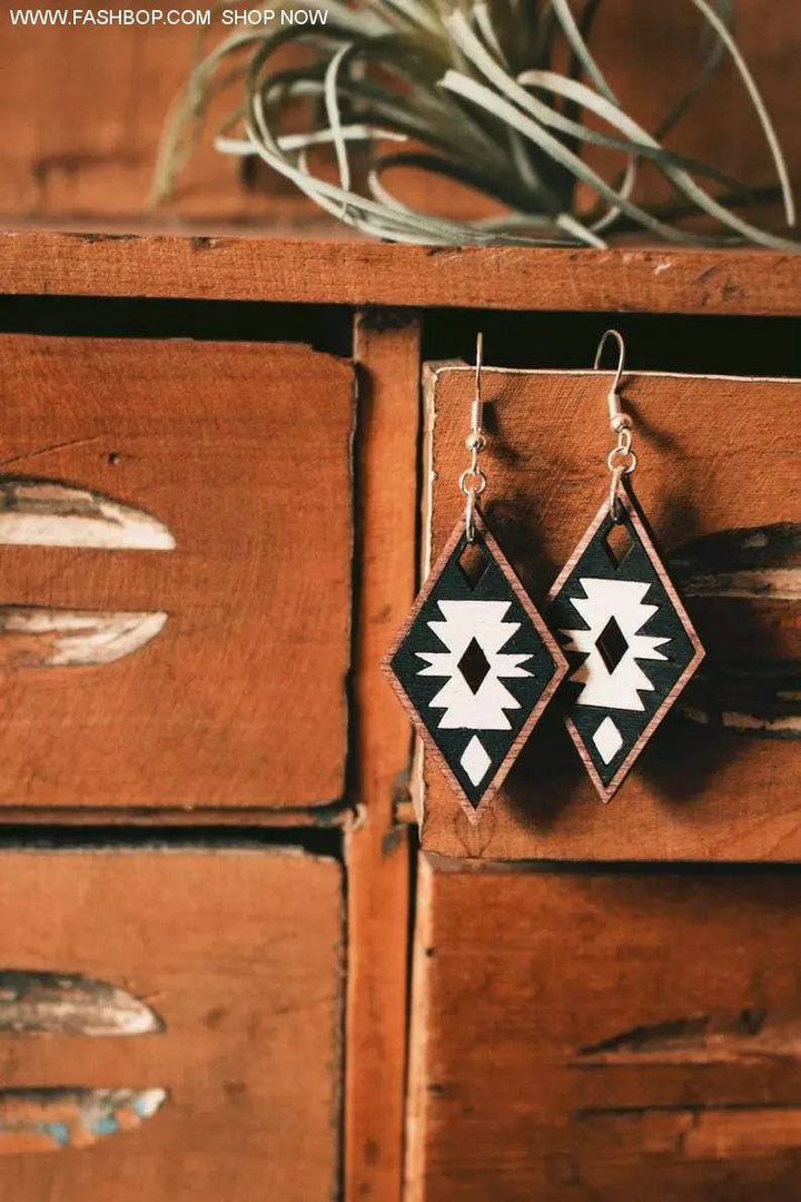 Black & White Southwest Vibes Earrings - Fashion Bop